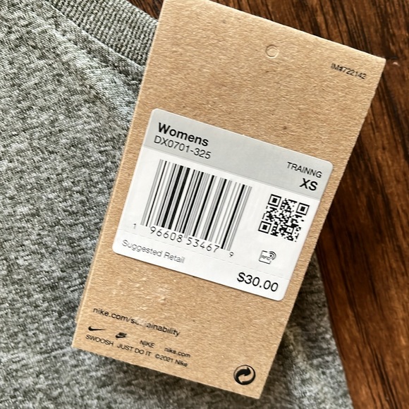 NWT!! Nike Dri Fit tank top, size women’s x-small - Picture 8 of 10